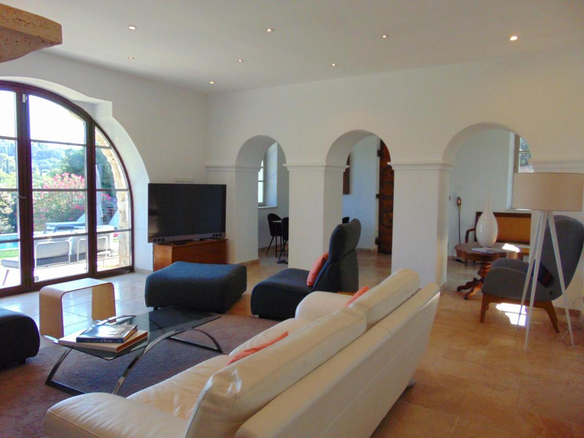 L'Elegante Bastide En Pierre Avec Vue Sur Le Vieux Village De Mougins Eksteriør bilde