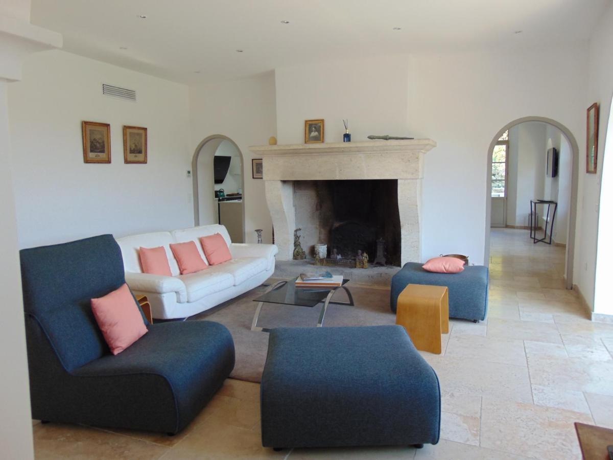 L'Elegante Bastide En Pierre Avec Vue Sur Le Vieux Village De Mougins Eksteriør bilde