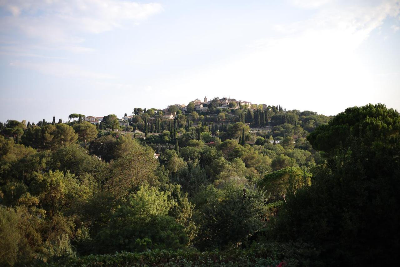 L'Elegante Bastide En Pierre Avec Vue Sur Le Vieux Village De Mougins Eksteriør bilde